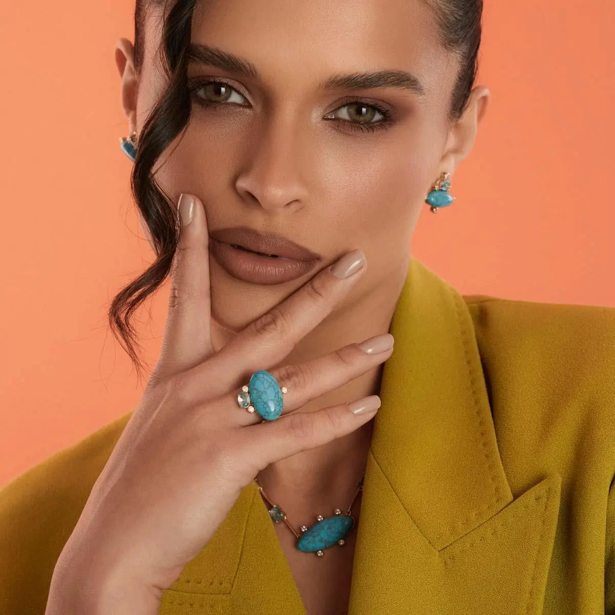 Anel Jasmine banhado a Ouro 18k