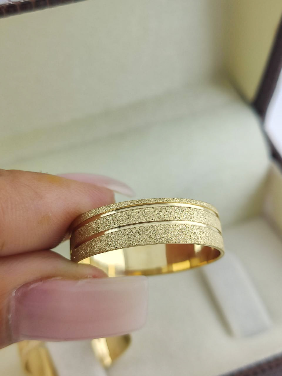 Aliança ouro 18k, 6mm, 10g