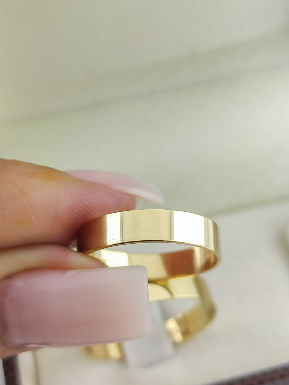 Aliança ouro 18k, 4mm, 6g