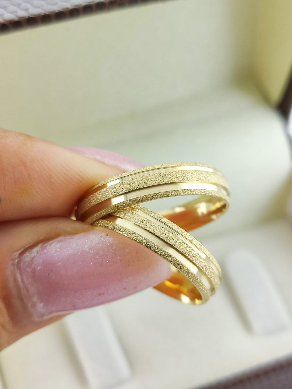 Aliança ouro 18k, 4.5mm, 9g