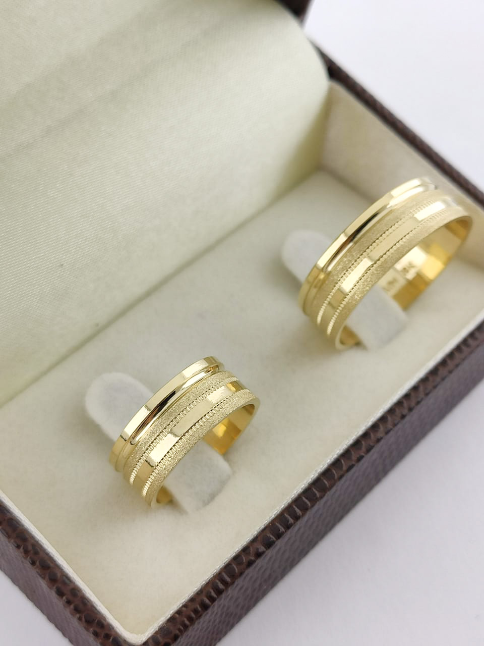 Aliança ouro 18k, 7mm, 14g