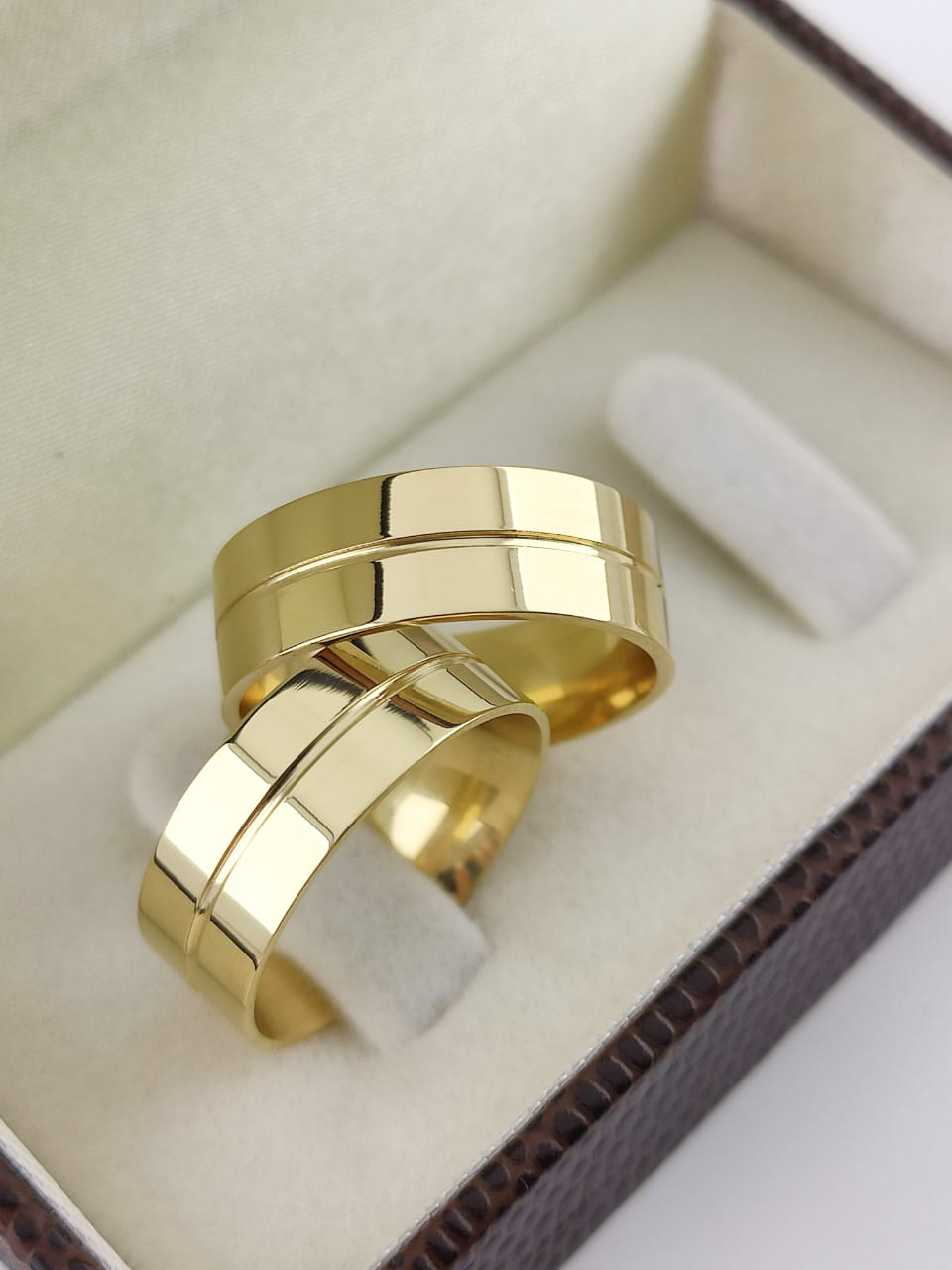 Aliança ouro 18k, 7mm, 12g