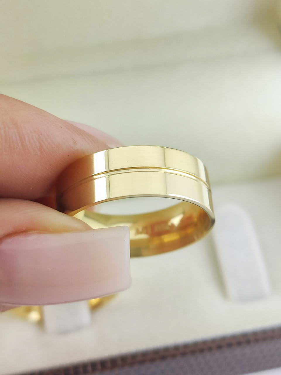 Aliança ouro 18k, 7mm, 12g