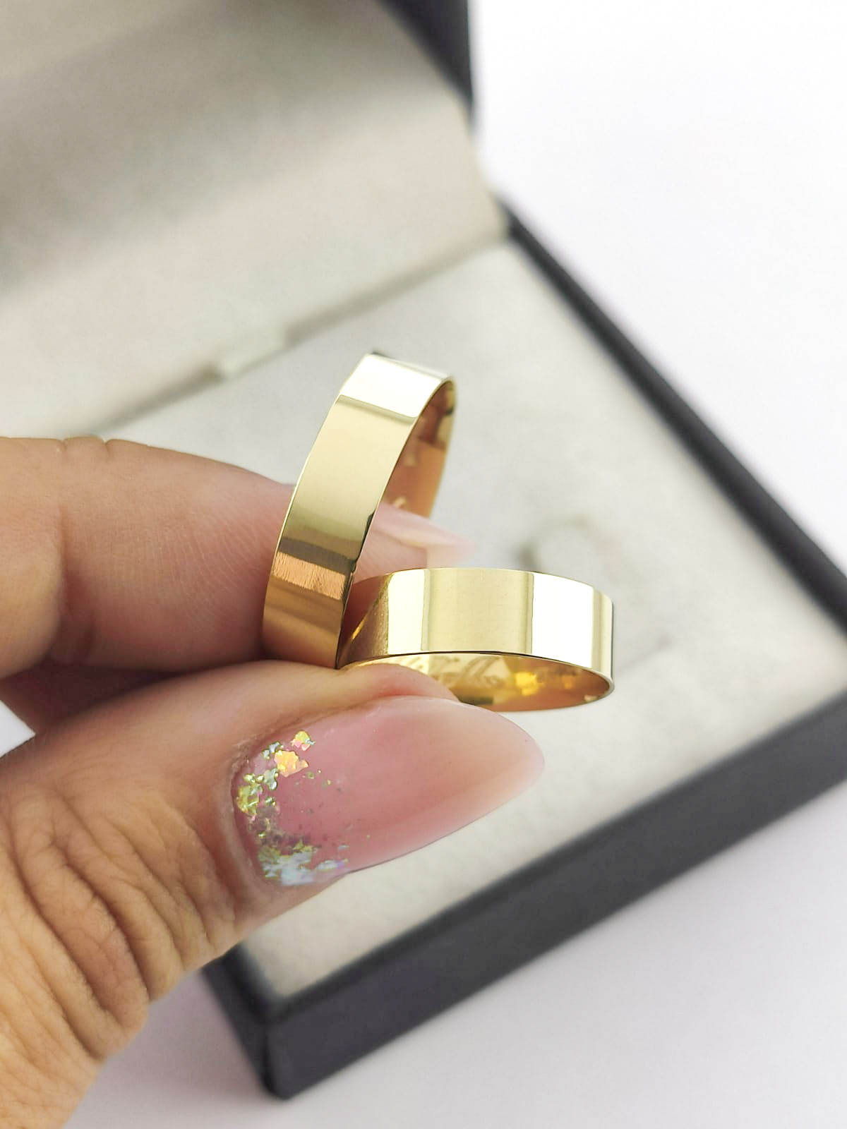 Aliança ouro 18k, 5mm, 7g