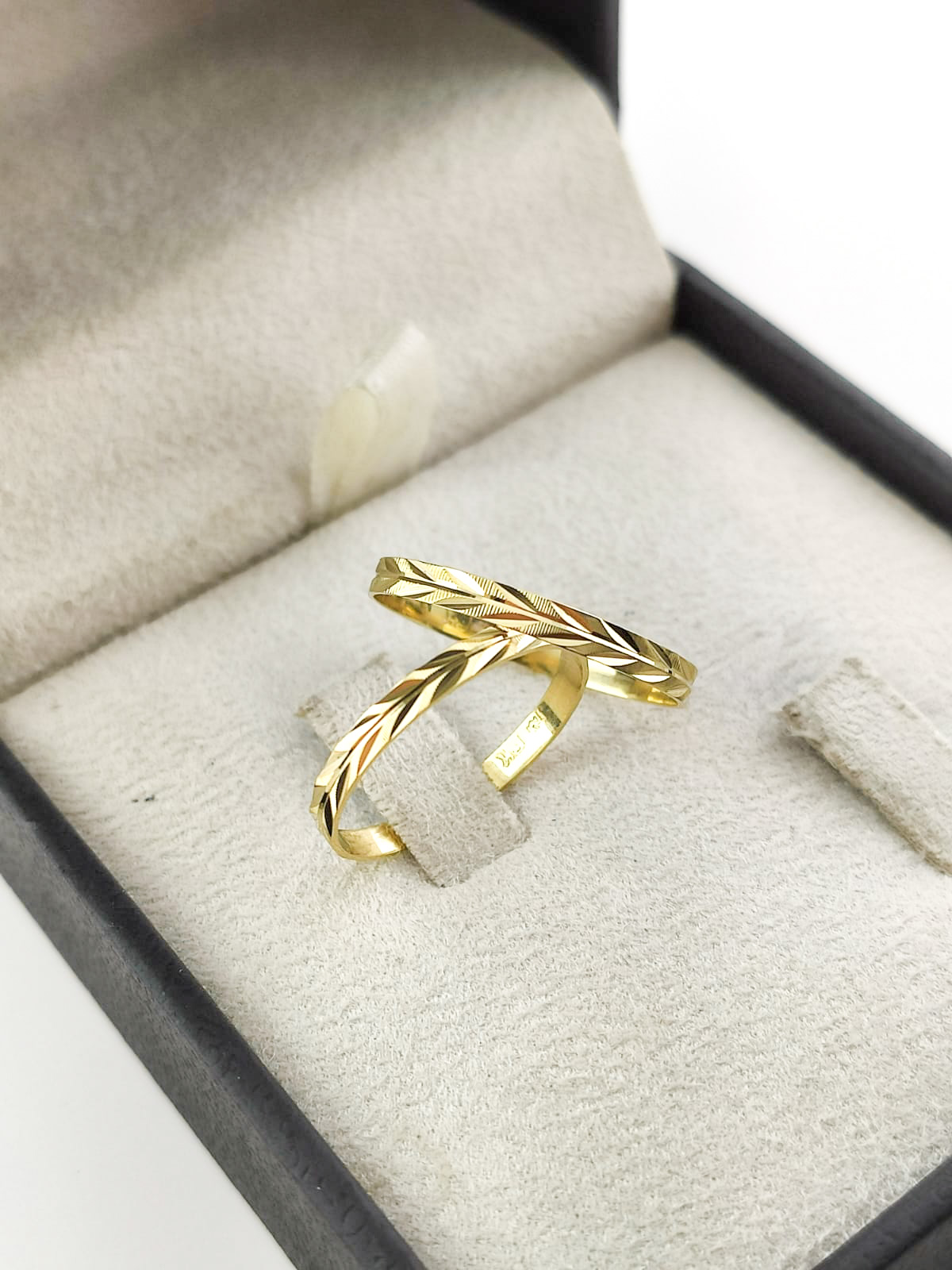 Aliança ouro 18k, 2mm, 5g