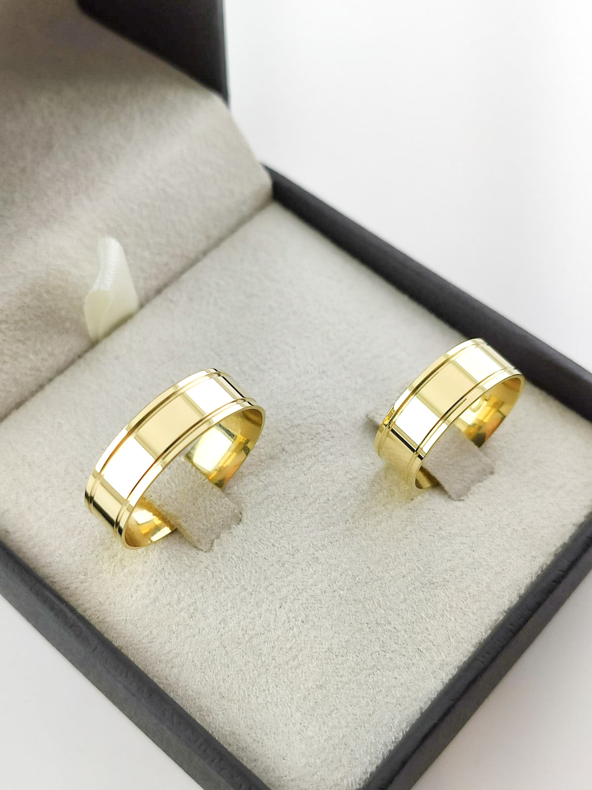 Aliança ouro 18k, 6mm, 10g