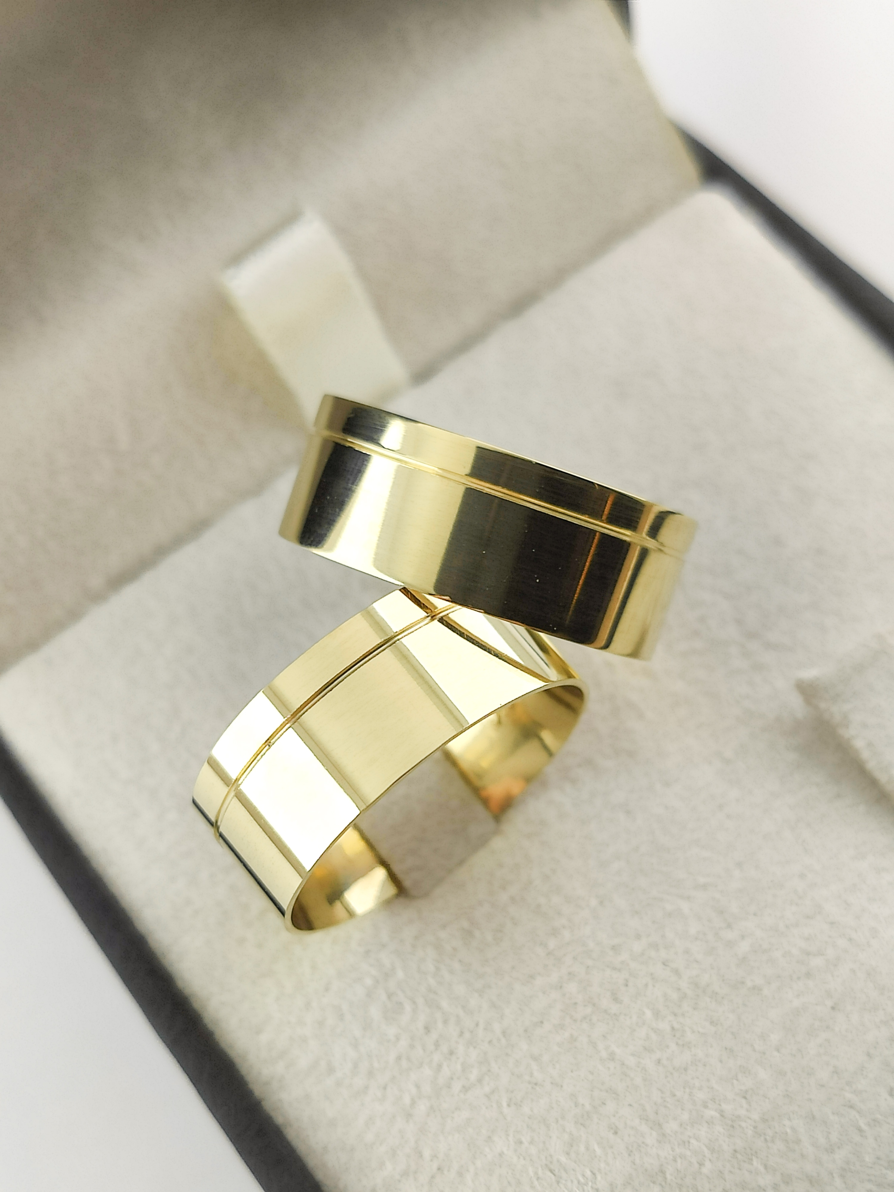 Aliança ouro 18k, 7mm, 12g